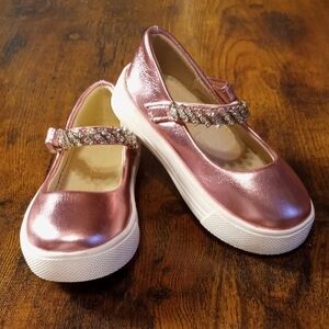 New thee bron Todlers Girls Sz 5 Pink With Bling Bling Velcro Closure Shoes